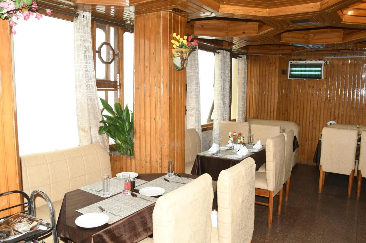 Auckland Hotel And Restaurant Near Mall Road 西姆拉 外观 照片